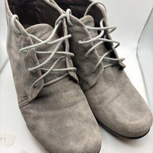 **CLOSET CLOSEOUT** Dansko Gray Suede Lace-Up Wedge Booties EU 39 | US 8.5–9